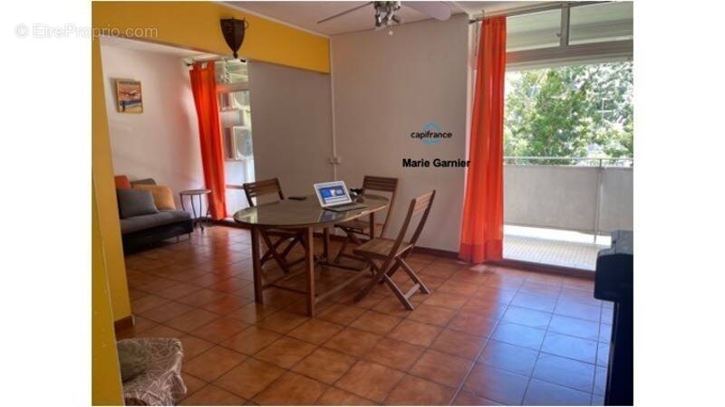 Appartement à LES ABYMES