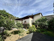 Maison à LES CHAPELLES