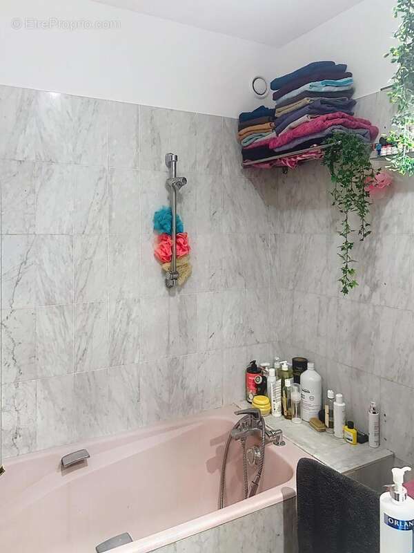 Photo 8 - Appartement à MARSEILLE-5E