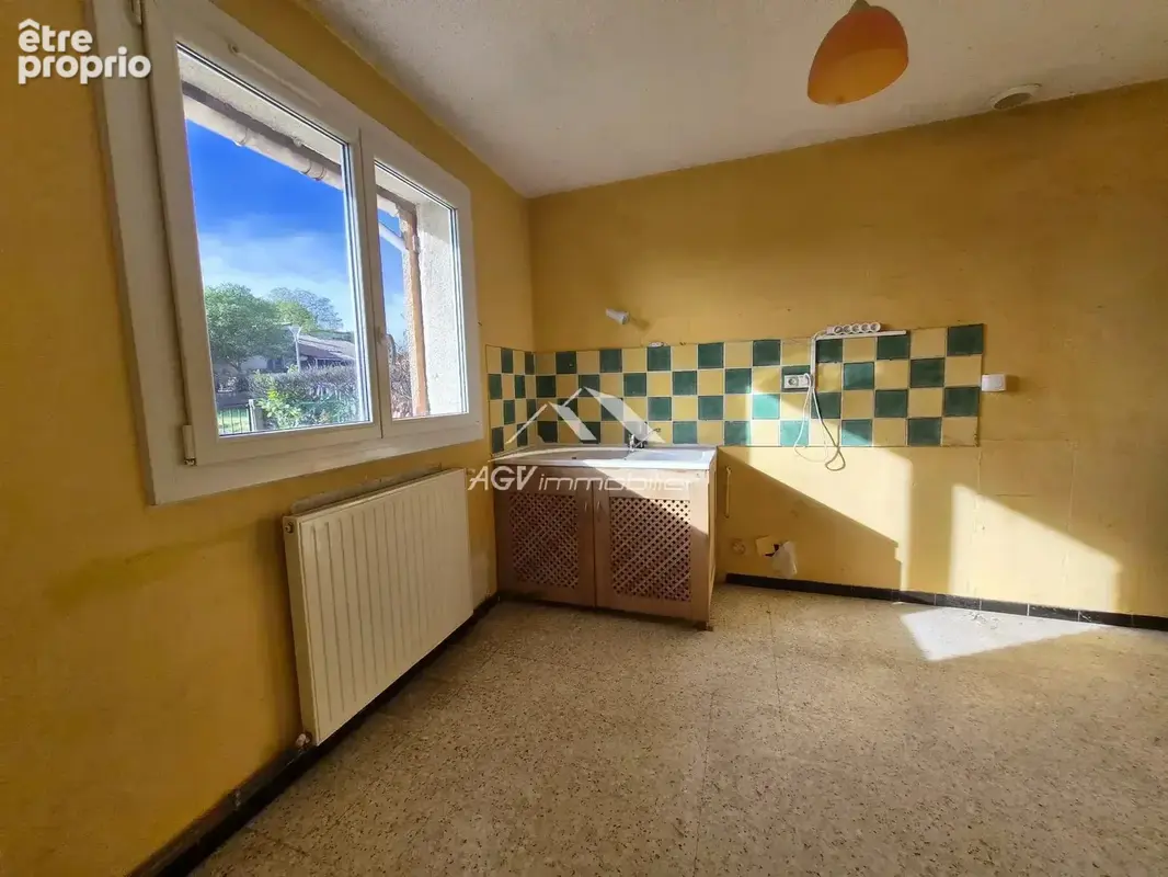 Alès, Maison de plain-pied avec garage - photo 8