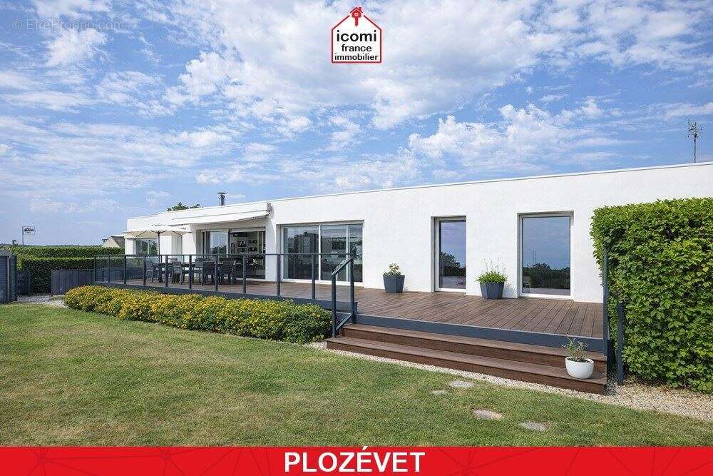 Finistere - plozévet (29710) -  a vendre - propriete architecte contemporaine avec piscine chauffee - piece de vie 60 m² - 3 cha - photo 2