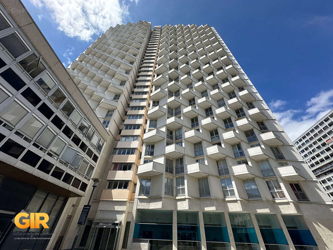 Rennes centre-ville appartement t1 28m² dans residence de standing l'eperon avec vue panoramique - photo 7