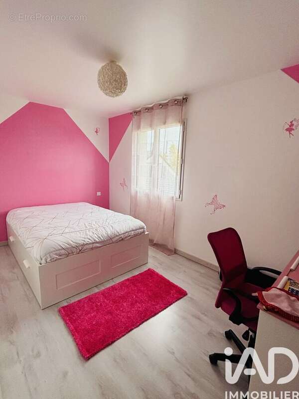 Photo 9 - Maison à LA CHAPELLE-SAINT-MESMIN