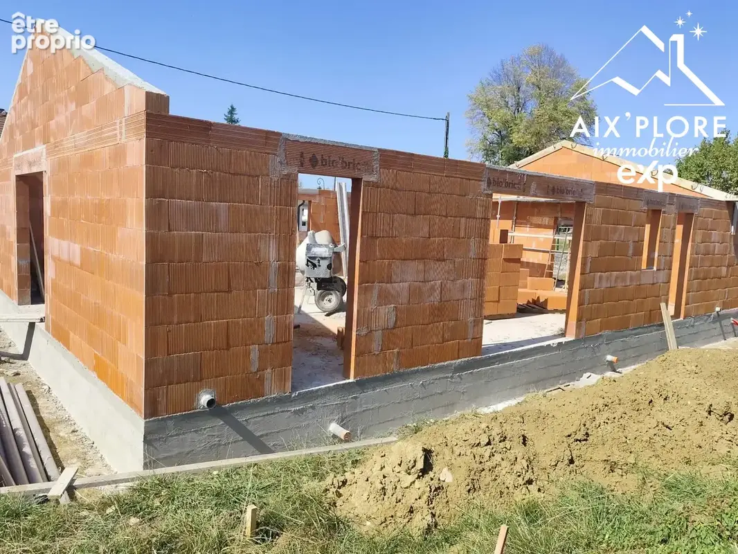 Maison 5 pièces 114 m² à vendre à Saint-Jean-Le-Vieux (01640) - photo 3