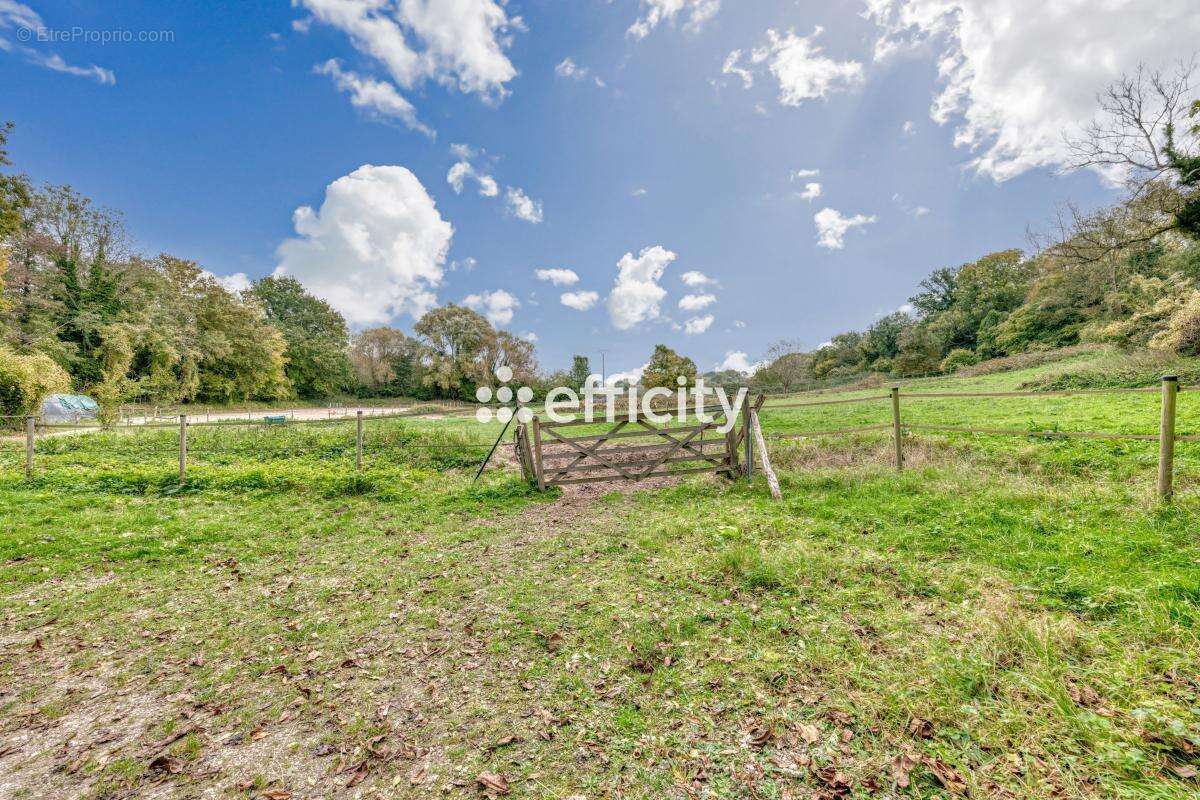 Maison à COULOMMIERS