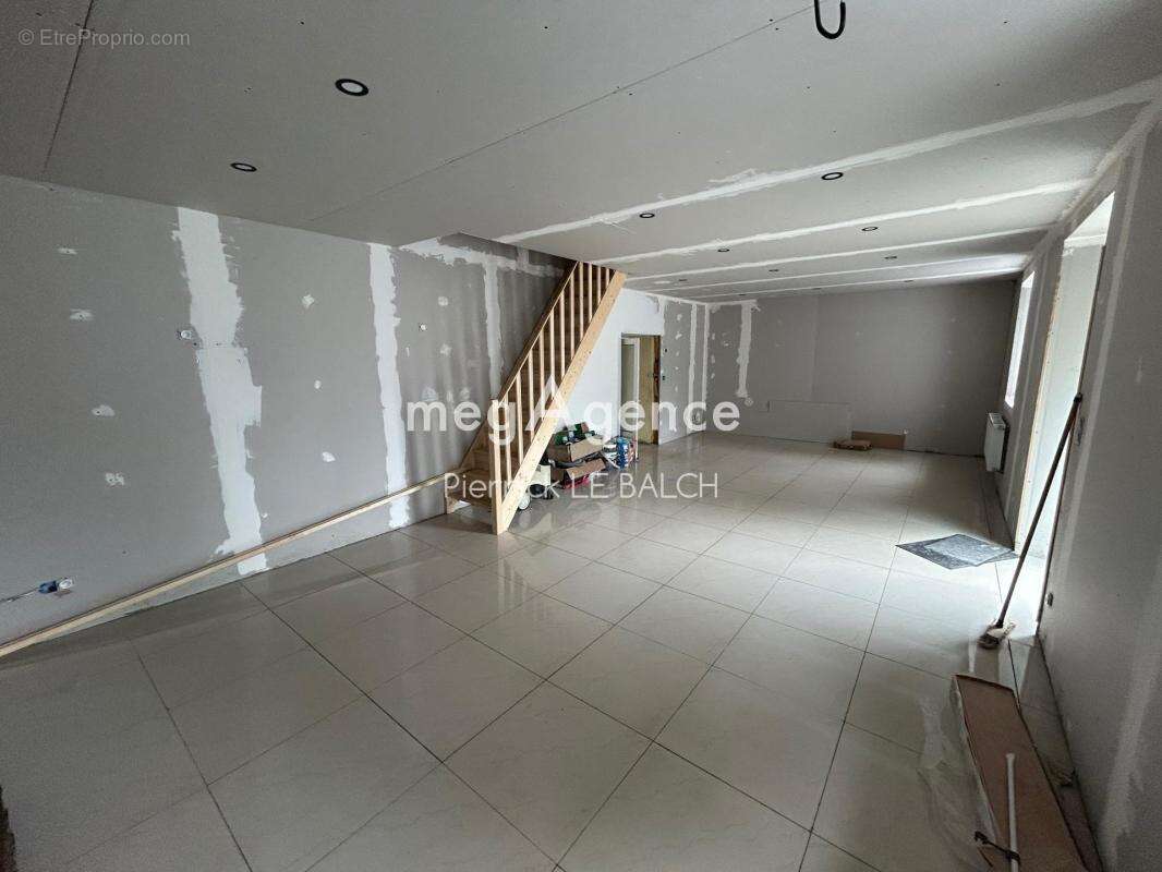À vendre Maison en pierre rénovée de 112 m² à Plounérin - photo 6