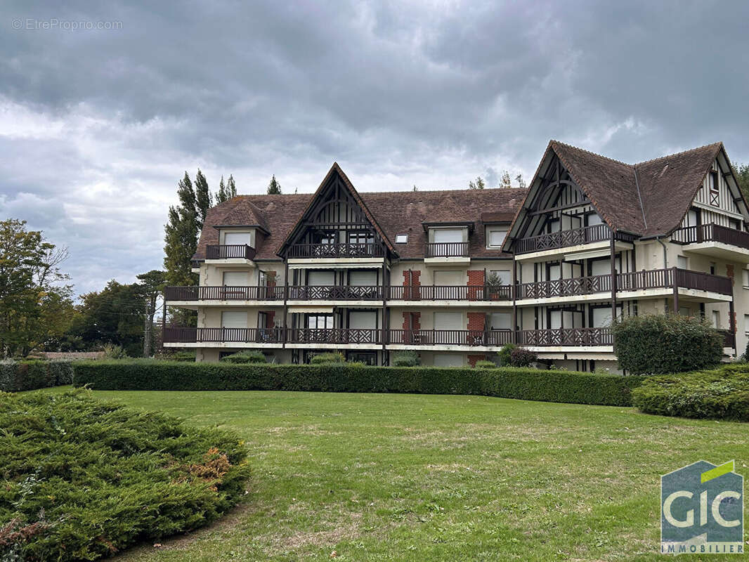 Appartement à TROUVILLE-SUR-MER