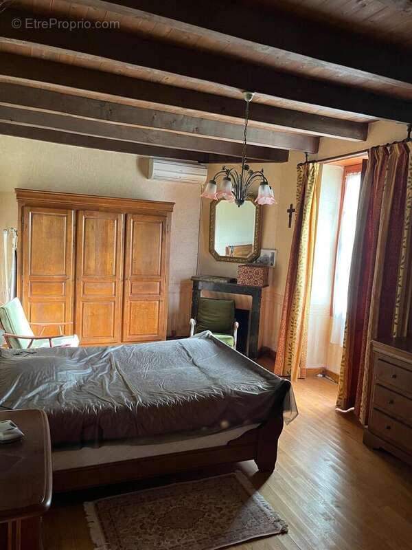 Maison 249 m² à Villereal  - photo 8