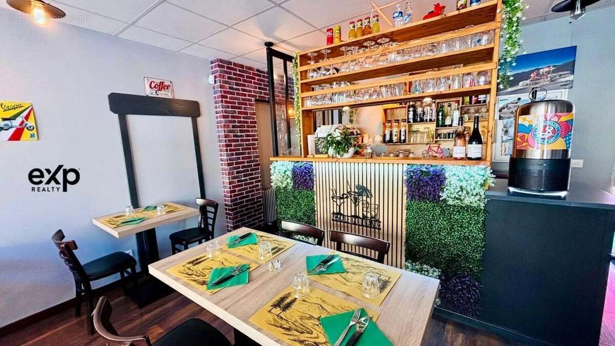 Commerce à SAINT-AVRE