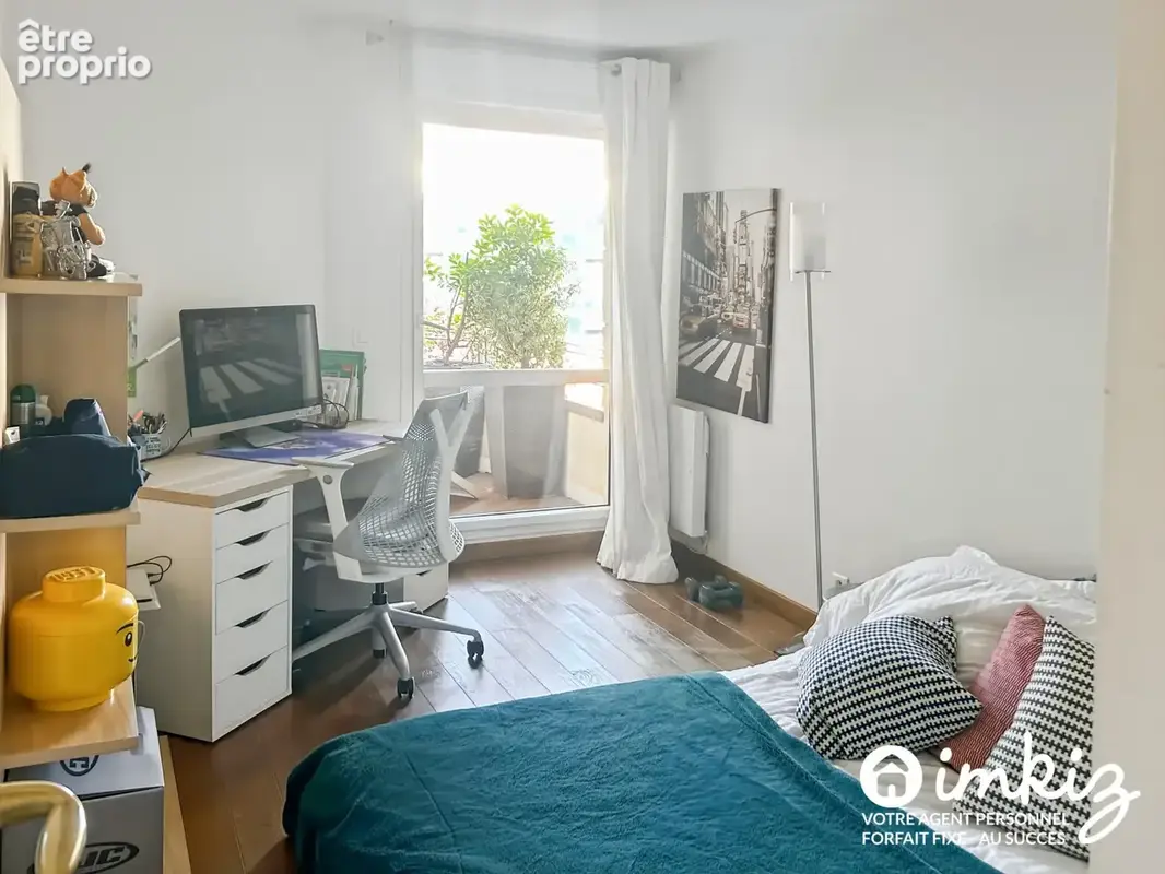 St-Maurice  T5  107 m²  balcon terrasse 2 parkings - photo 10