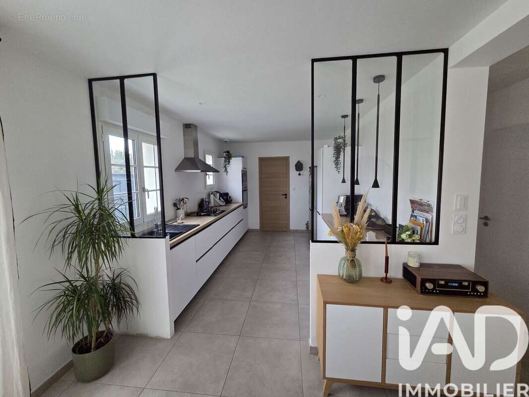 Photo 3 - Maison à FLEURINES