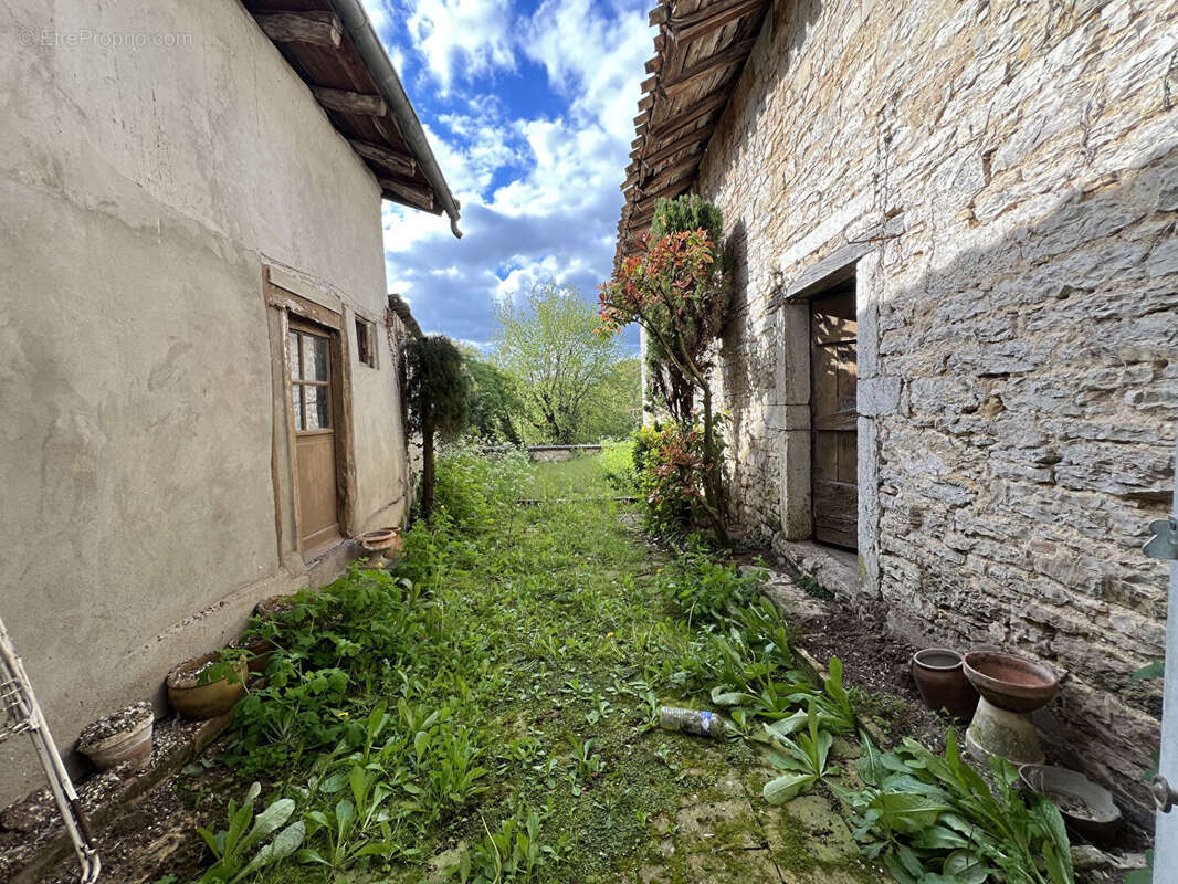 Maison à CAUSSADE