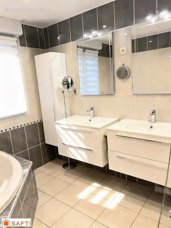 Maison 90 m² à Bainville-Aux-Miroirs  - photo 8