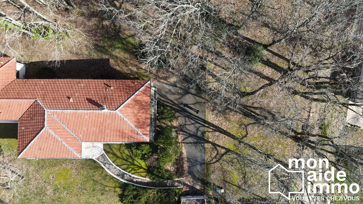 Maison à CAMARSAC