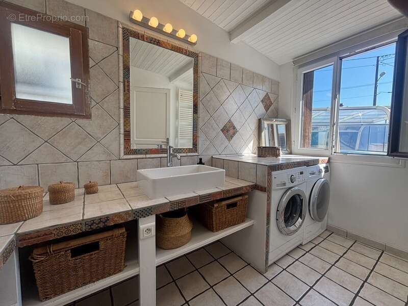 Maison à VERT-SAINT-DENIS