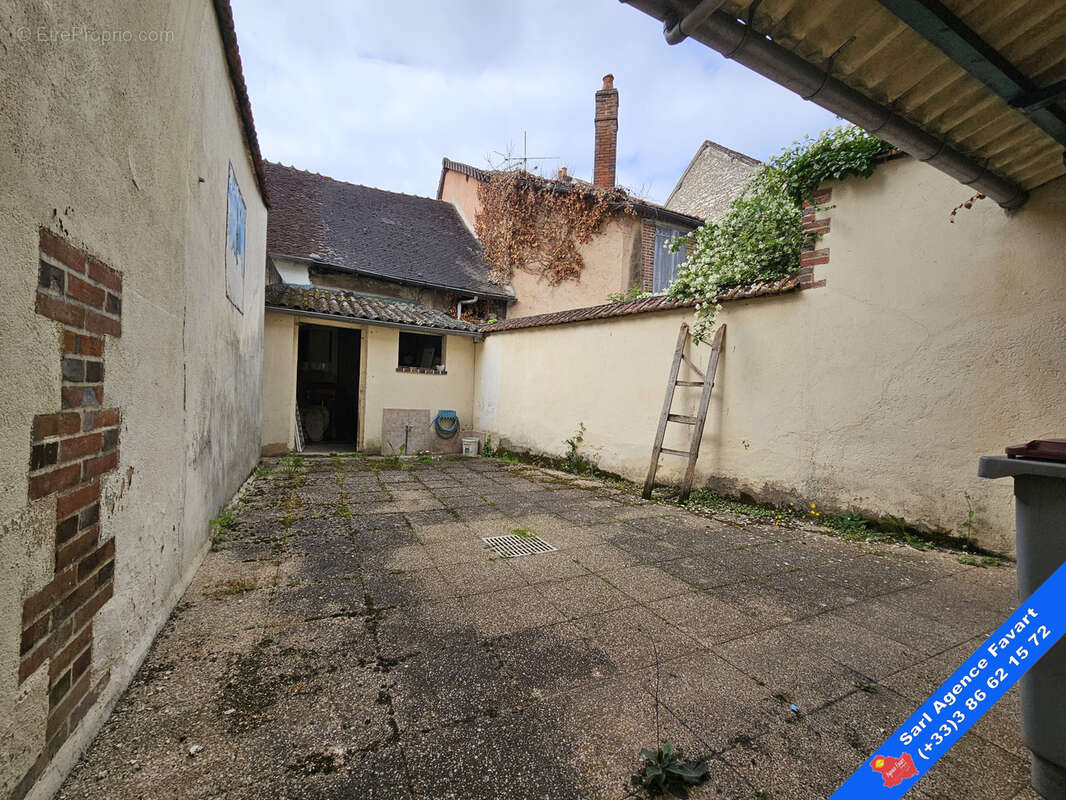 Maison à JOIGNY