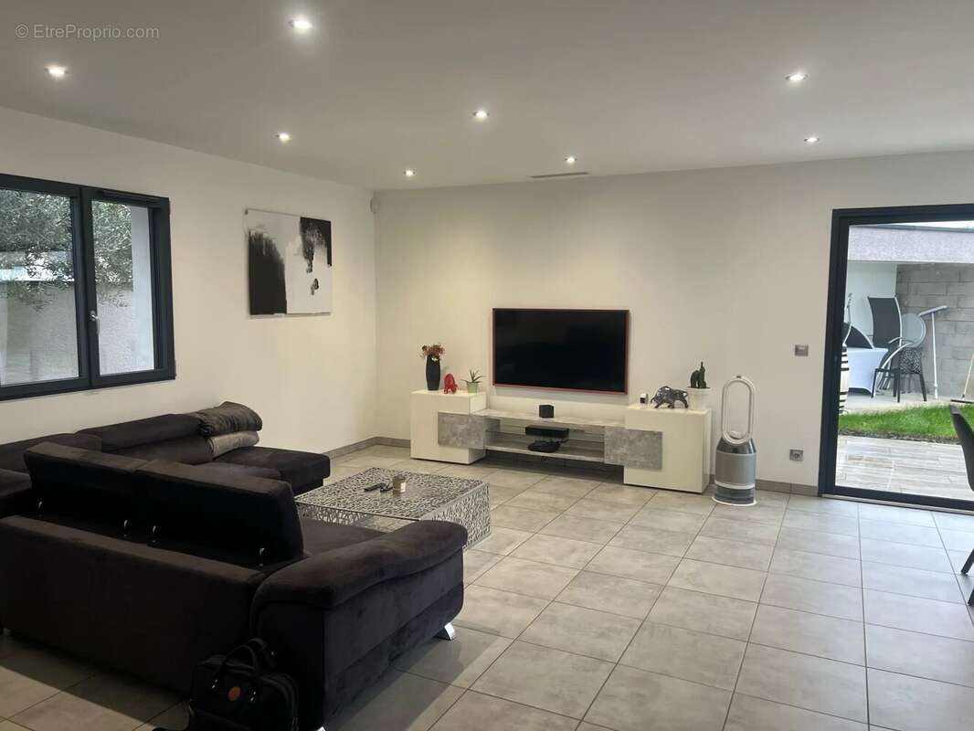 Maison à SAINT-ROMANS