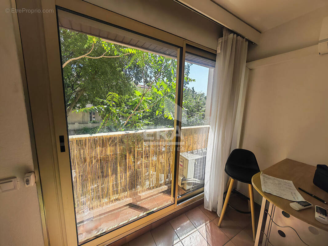 Appartement à MARSEILLE-5E