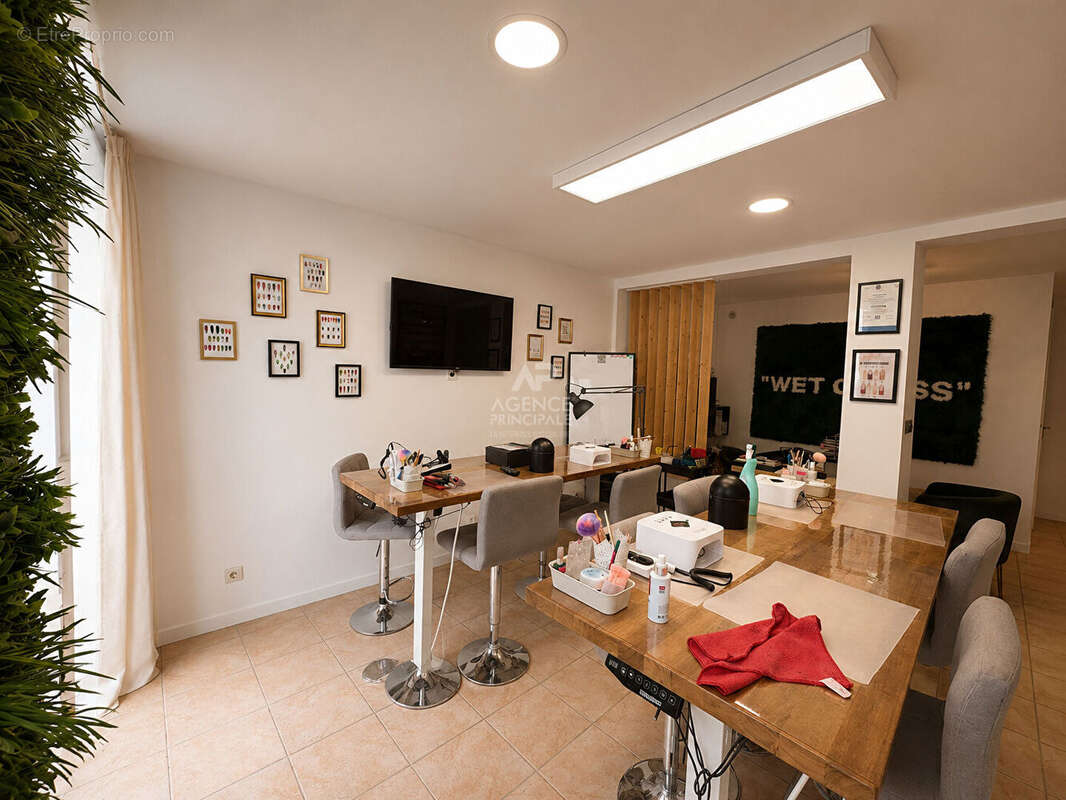 Bureaux / Local commercial de 46 m² ? Centre-ville - photo 6