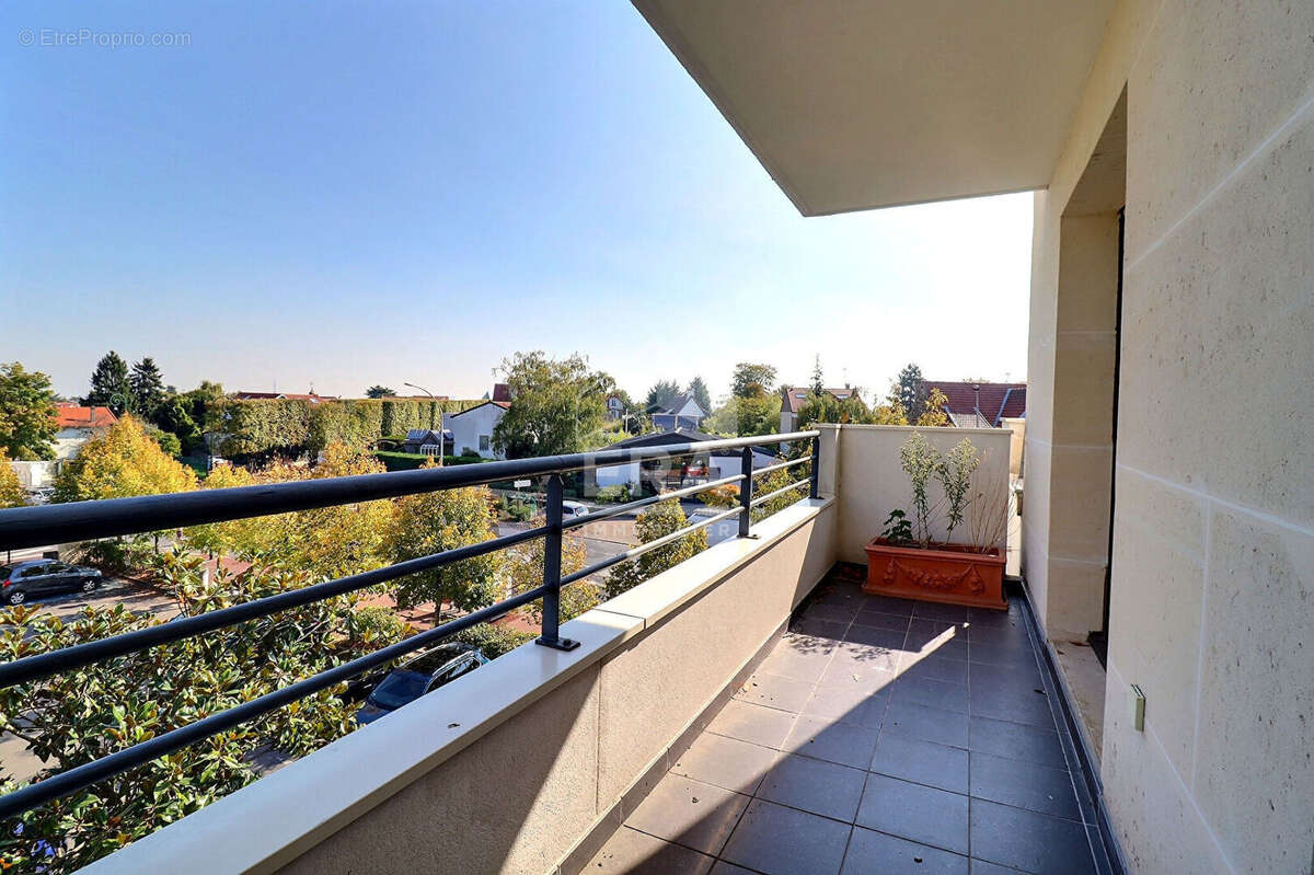 Appartement à GARCHES