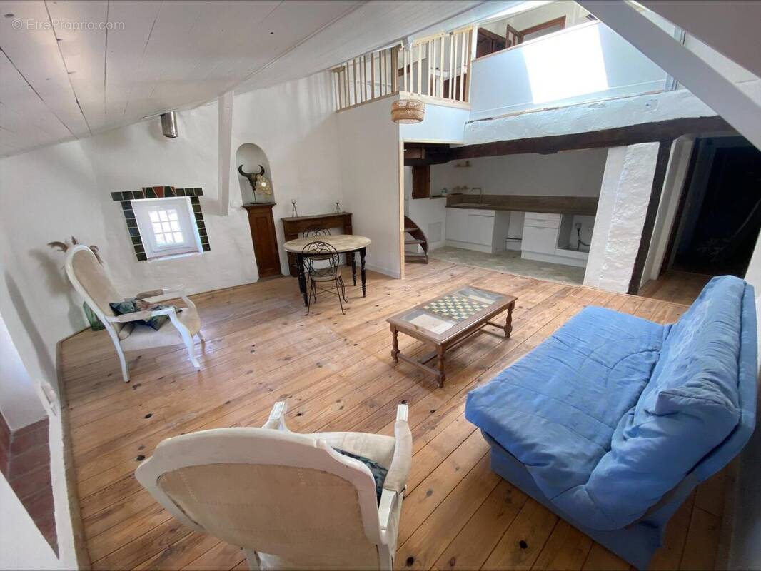 Photo 1 - Appartement à COTIGNAC
