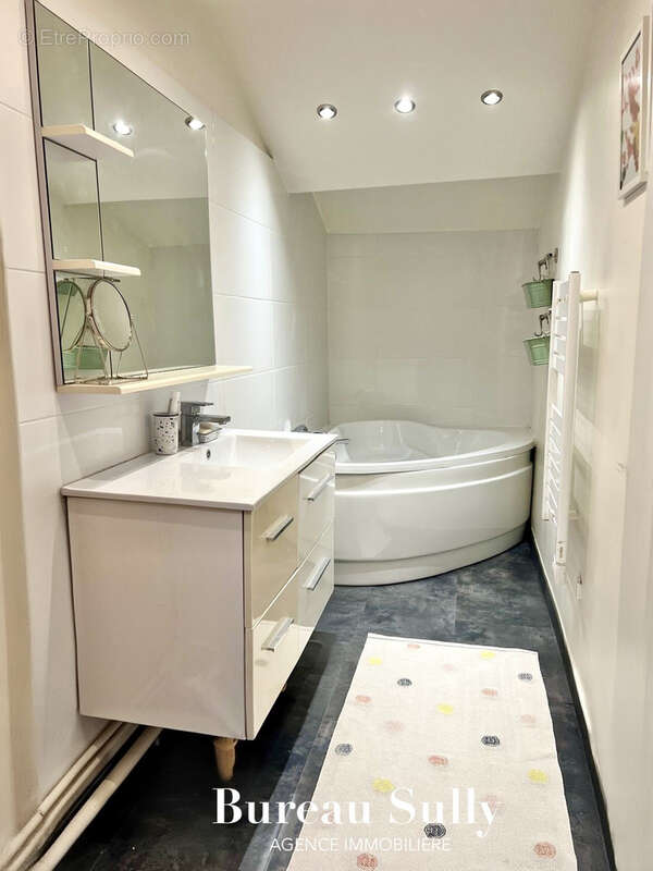 Maison à TASSIN-LA-DEMI-LUNE