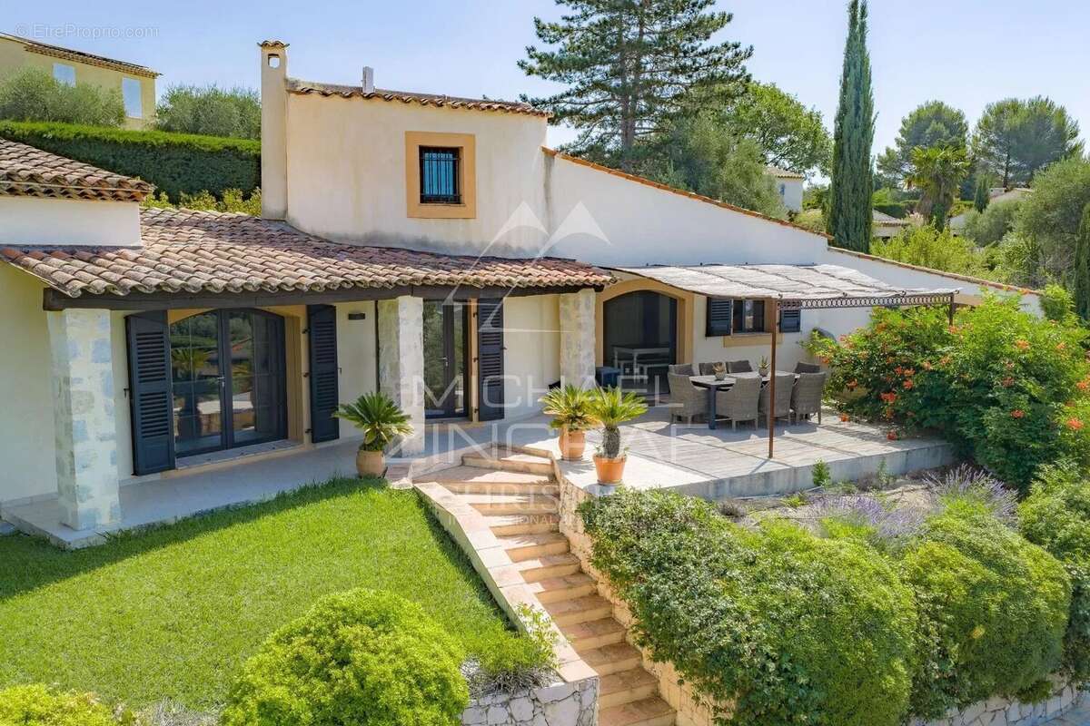 Maison à GRASSE