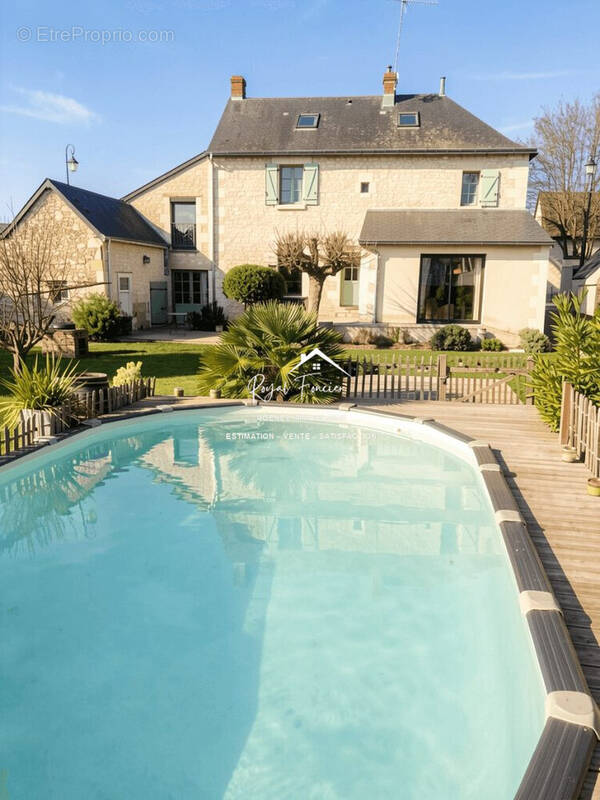 Maison ancienne entièrement restaurée de 165 m2 hab  - Maison à SAINTE-MAURE-DE-TOURAINE