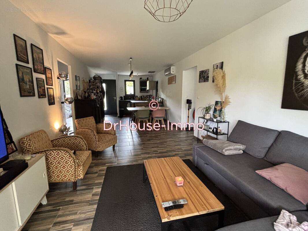 Maison à COULOUNIEIX-CHAMIERS