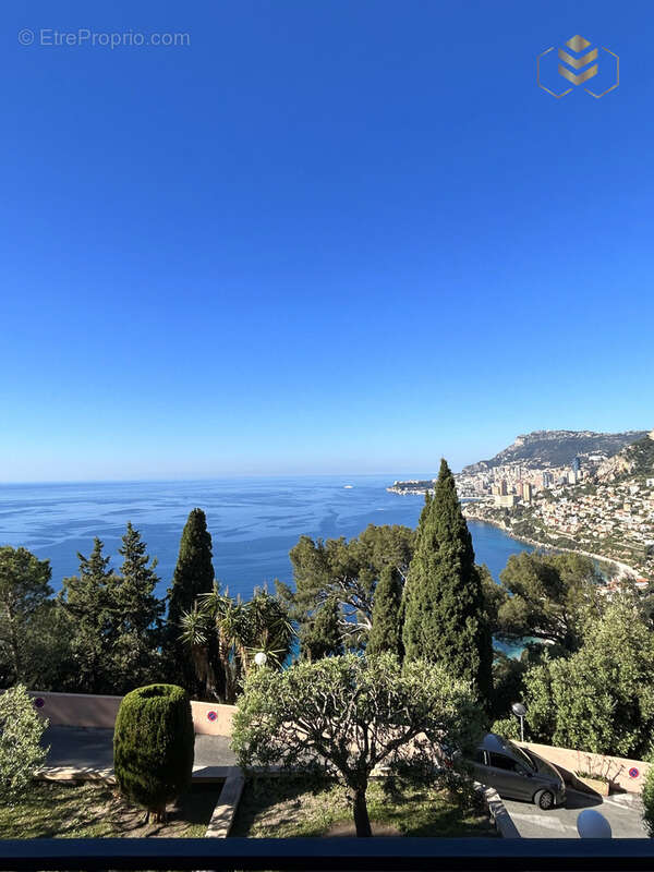 Appartement à ROQUEBRUNE-CAP-MARTIN