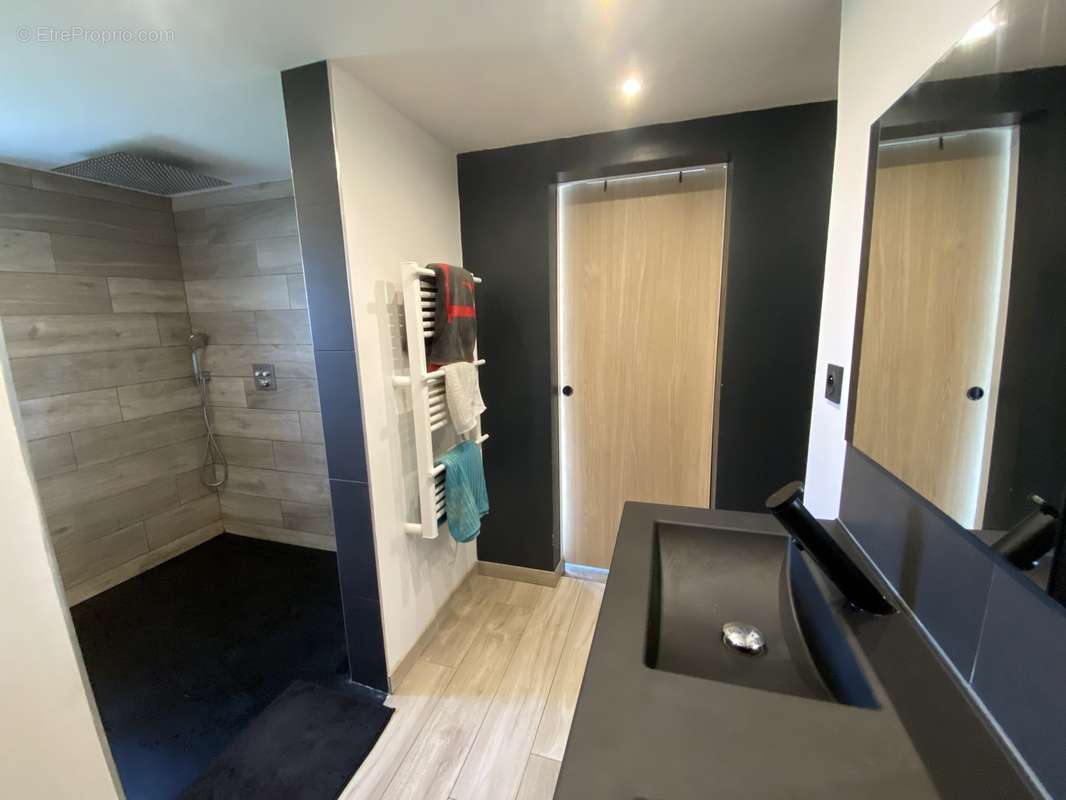 Maison de 160 m² sur un terrain de 1500 m² - photo 4