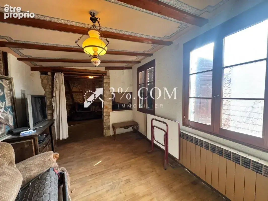 3%COM Belle bâtisse au coeur de Bouxwiller - photo 3