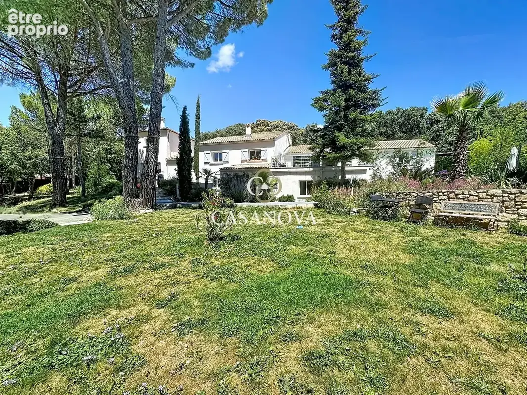 Proche de Gignac Deux habitations, appartement indépendant, deux piscines dans un cadre privilégié. - photo 3