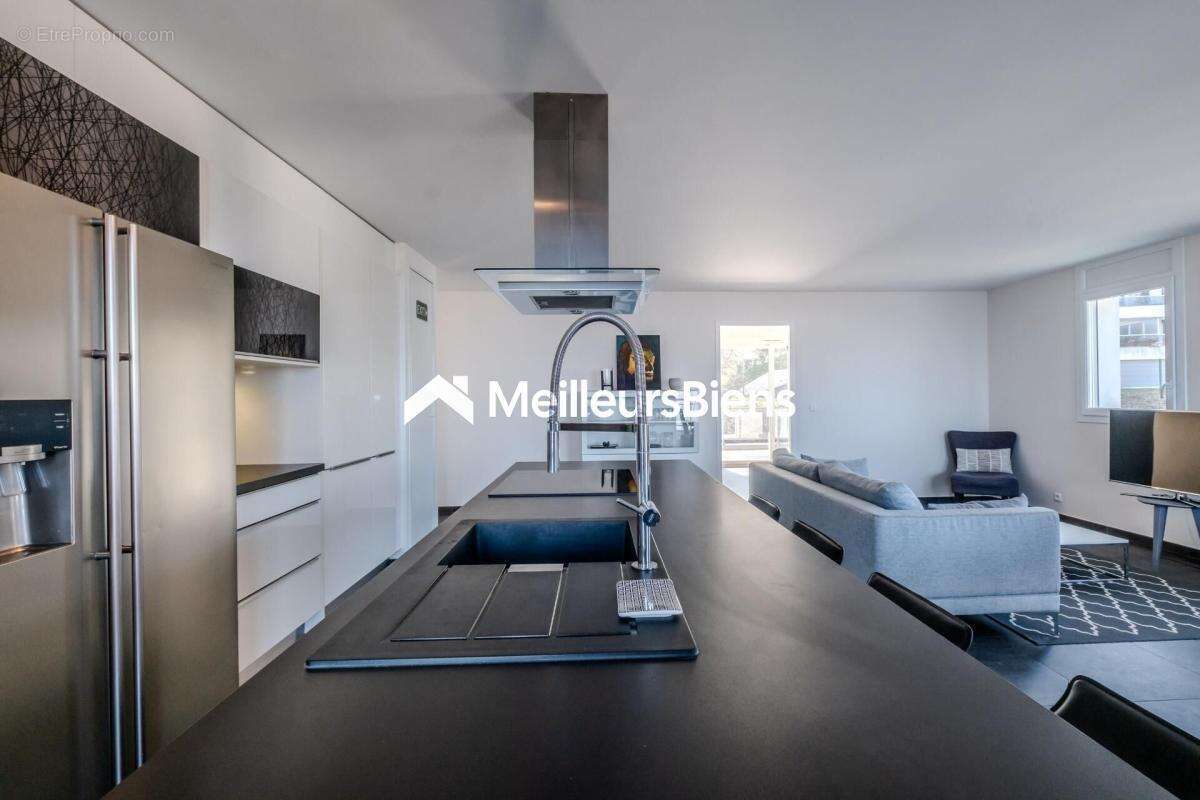 Appartement T4 103m² Evian les Bains, garage, vue lac - photo 13