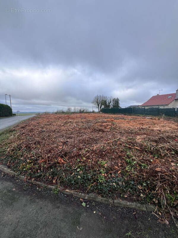 Terrain à PROUVAIS