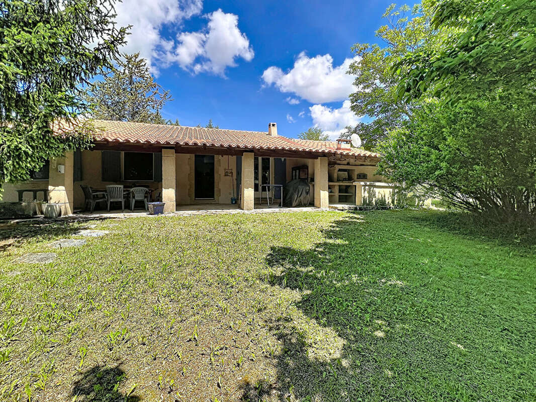 Maison à CADENET
