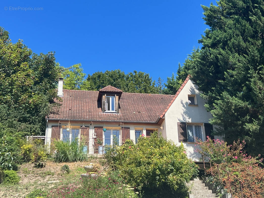 Maison à VAUX-SUR-SEINE