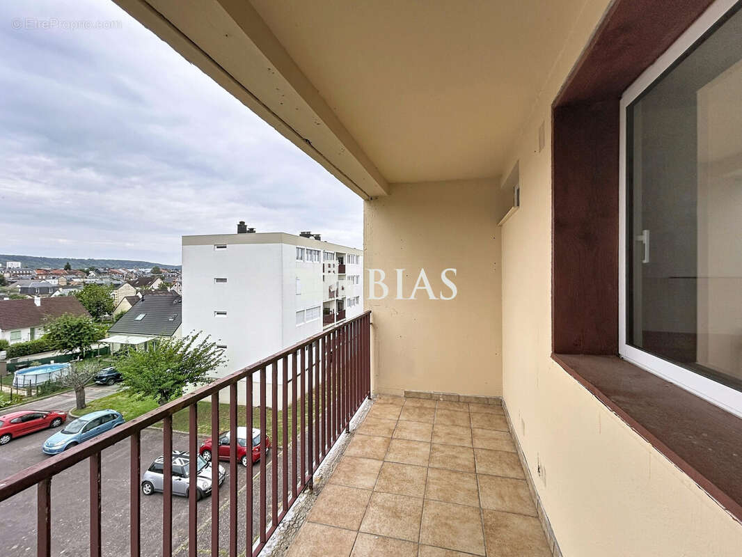 Appartement à CAUDEBEC-LES-ELBEUF