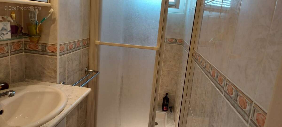 Villa de type T5 au Grau d'agde de 121m² environ sur une parcelle de 1 000m² environ. - photo 14