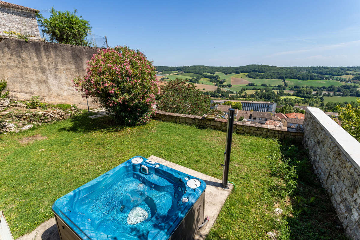 Maison, jardin, garage et vue imprenable - photo 31