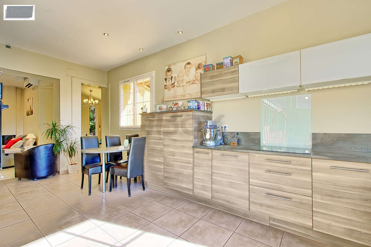 Maison à LA VALETTE-DU-VAR