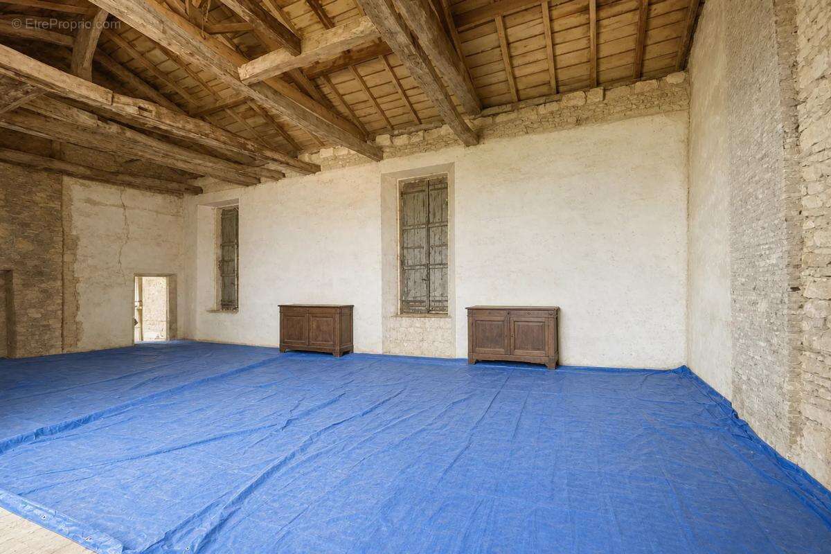 Maison à SAINT-SAVINIEN