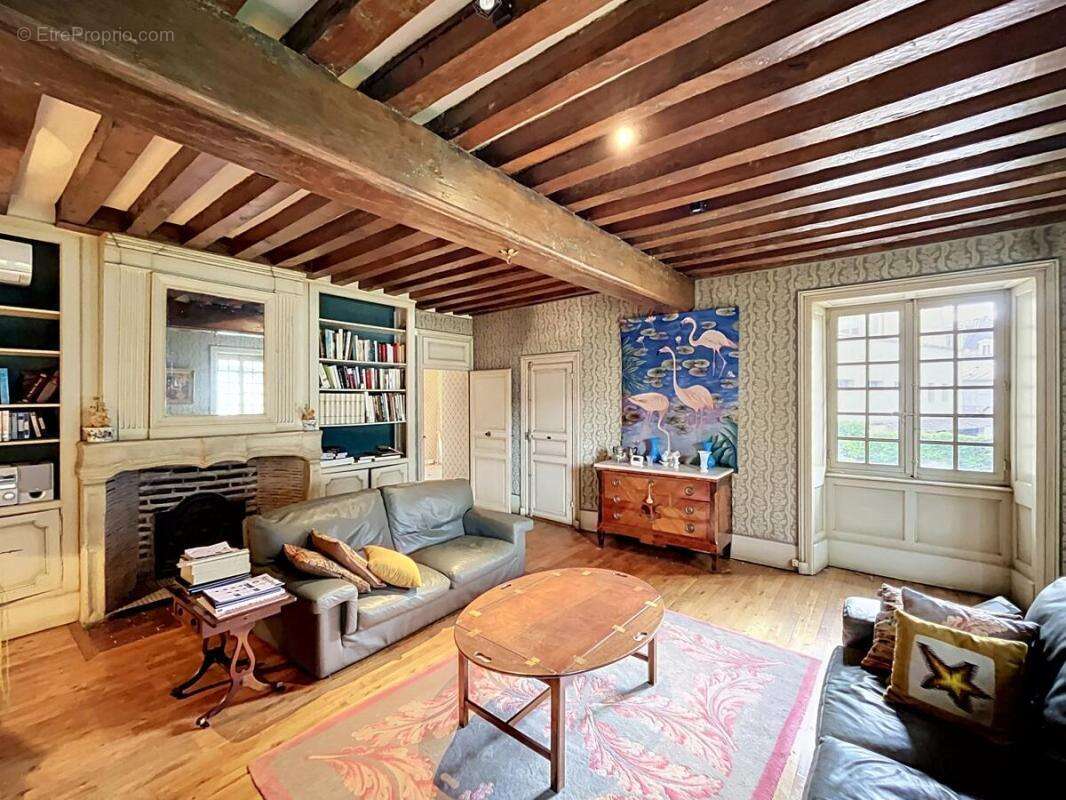 Maison à MONTLUCON