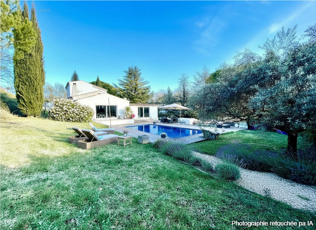 Maison à VAISON-LA-ROMAINE