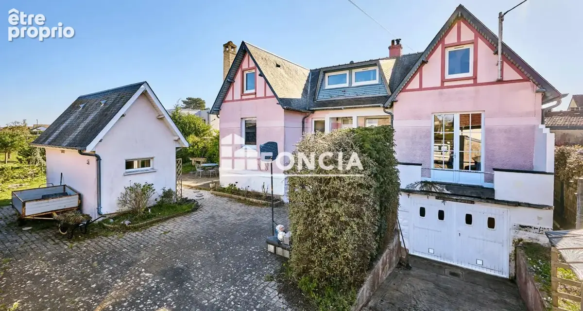 Photo Maison à Luc-Sur-Mer au prix de 364 900€
