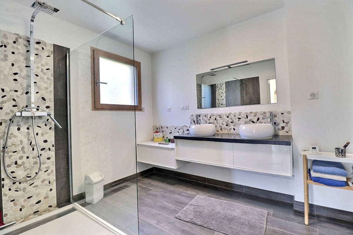 Maison à MAREIL-MARLY