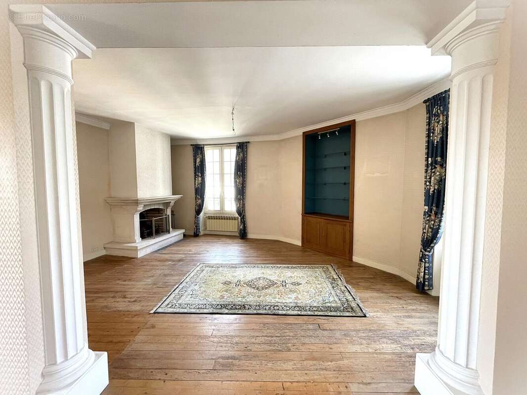 Maison à JOUY-SUR-MORIN