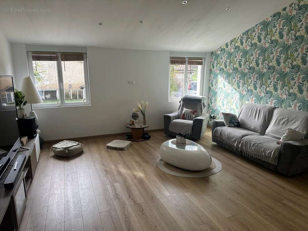 Maison à SAINT-BONNET