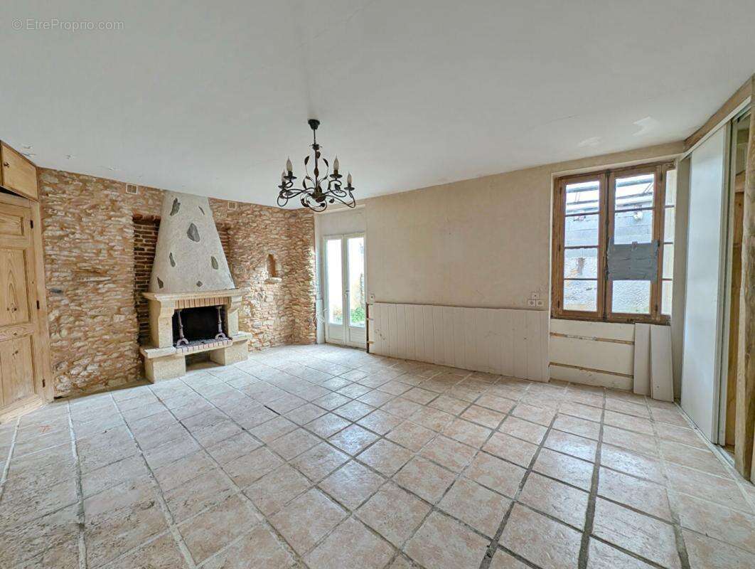 Maison à LE BUGUE