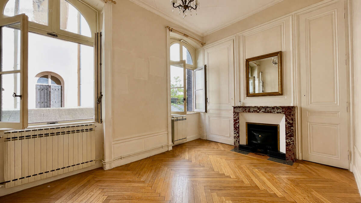 Appartement à LYON-1E